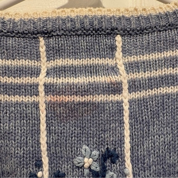 Vintage Christopher & Banks Blue Flower Sweater Vest - Size Medium - Picture 5 of 7